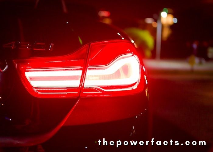 how long can a car battery last with lights on