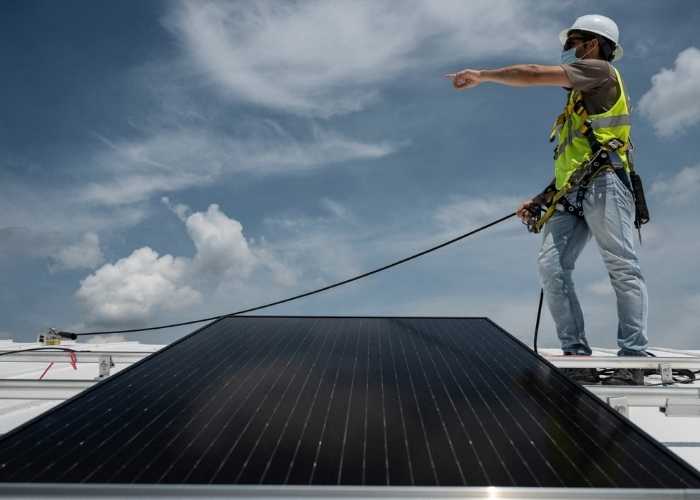 can you replace a roof without removing solar panels