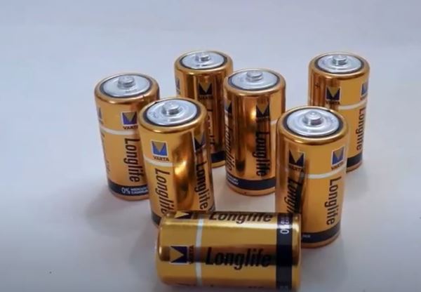 what are alkaline batteries used for