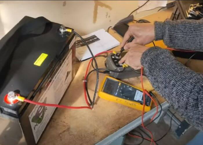 can you charge a lithium battery with another battery